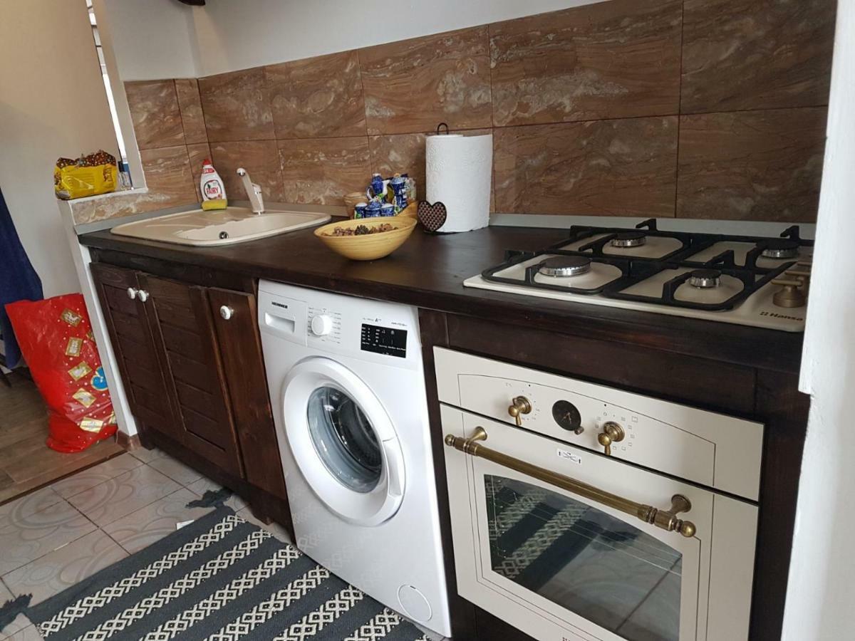 Apartment Straja Lupeni  Екстериор снимка